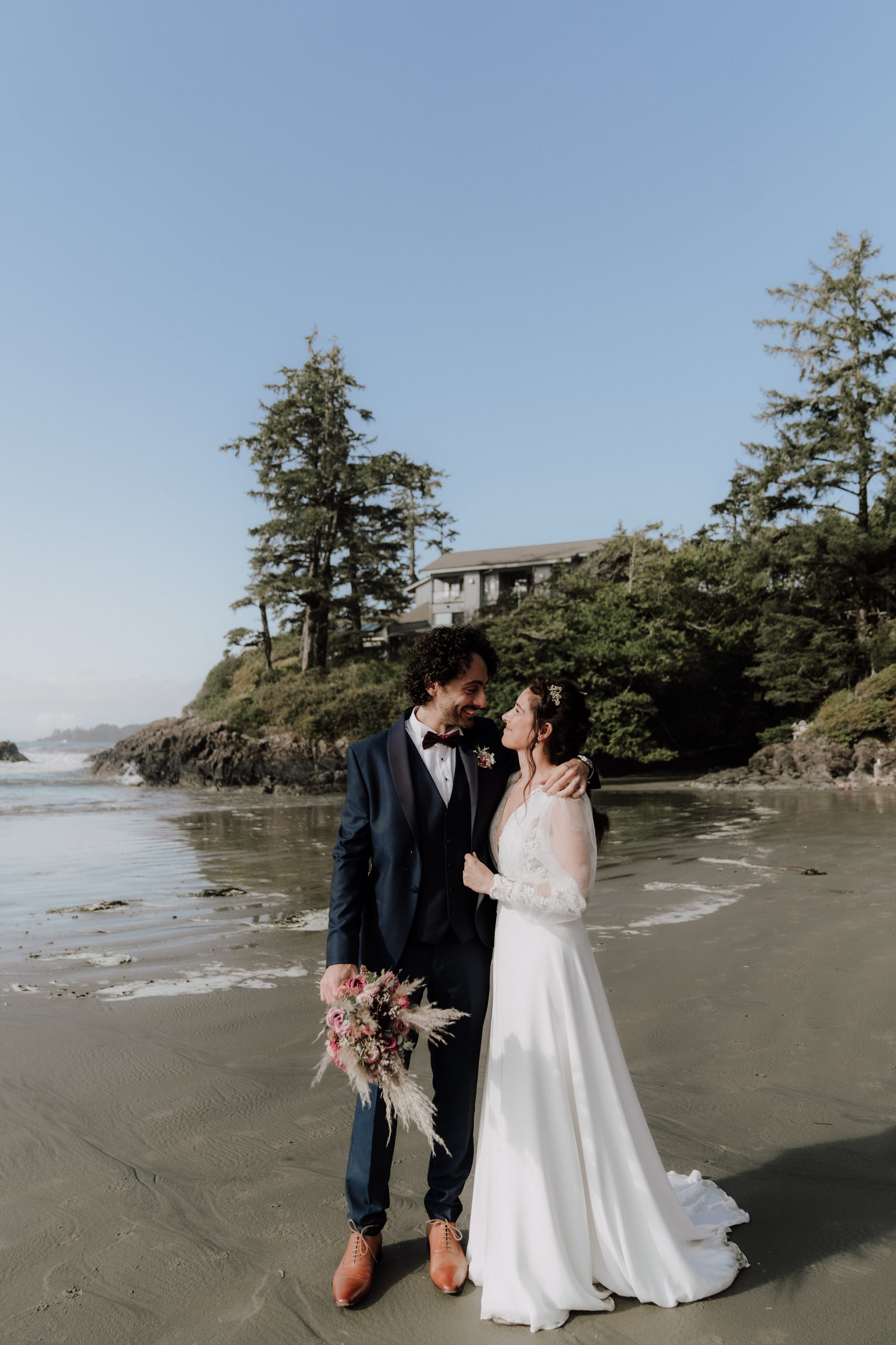 Nelly et Axel - Mariage Tofino Canada 2023 - photo 02